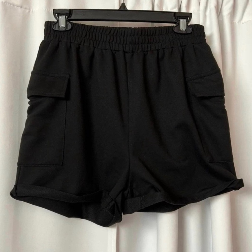 New SHEIN Solid Black High Waisted Cargo Workout Sweat Shorts Size Large